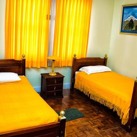 The Yellow House Hotel Quito Ngoại thất bức ảnh