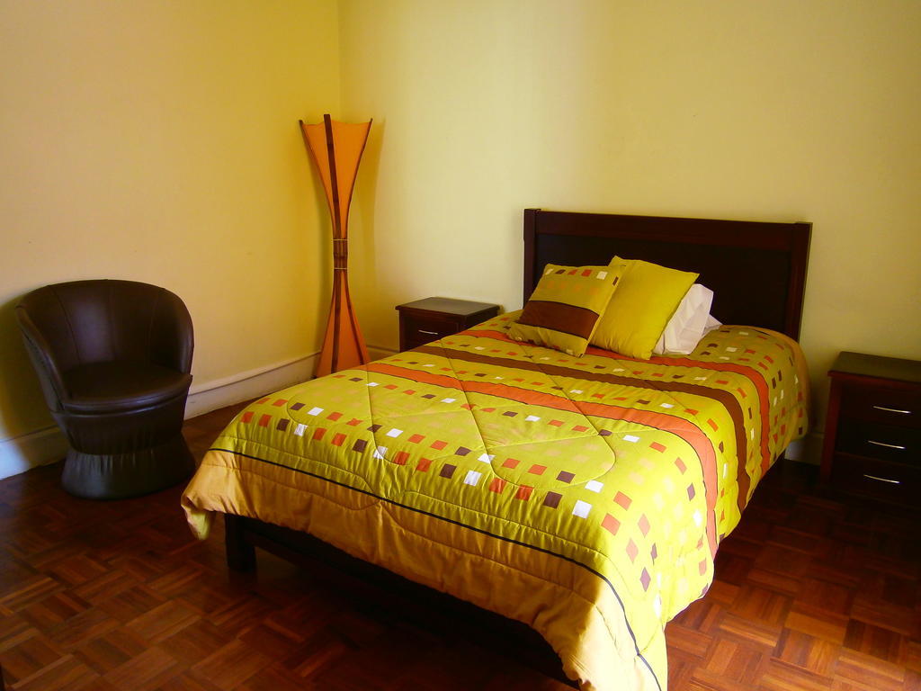 The Yellow House Hotel Quito Phòng bức ảnh